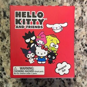 Hello Kitty and Friends Magnet Set